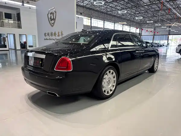 Rolls-Royce Ghost 2012