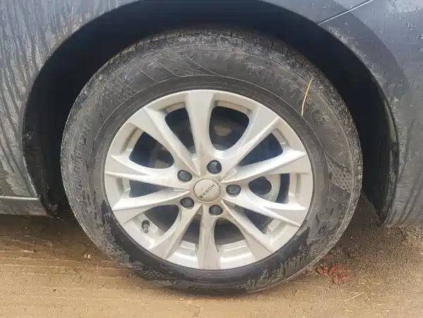 Roewe i5 2025