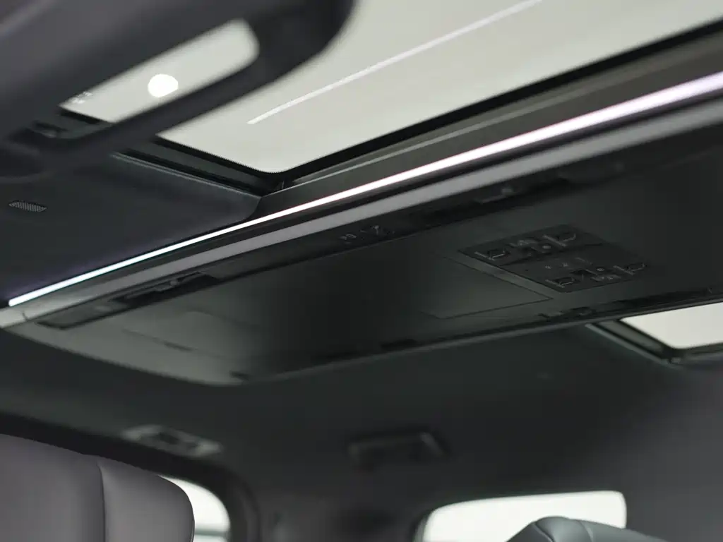 Toyota Vellfire — фото 20