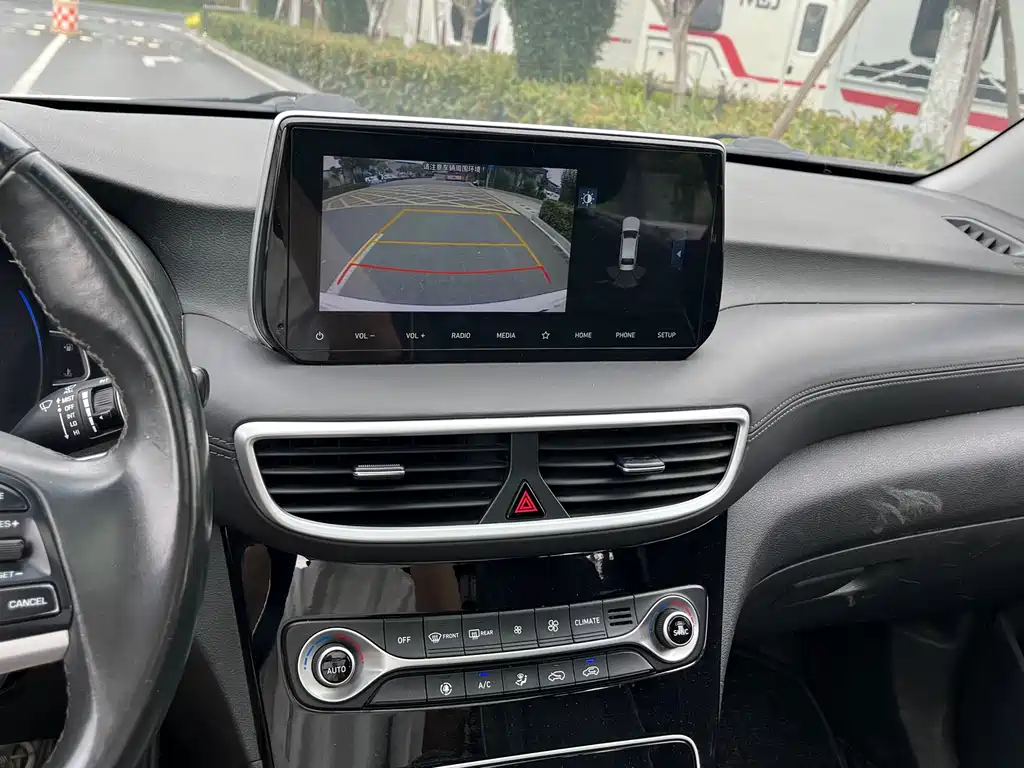 Hyundai Tucson 2020 — фото 9