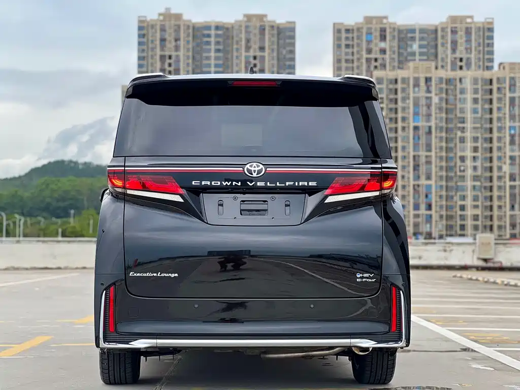 Toyota Vellfire 2025 — фото 11