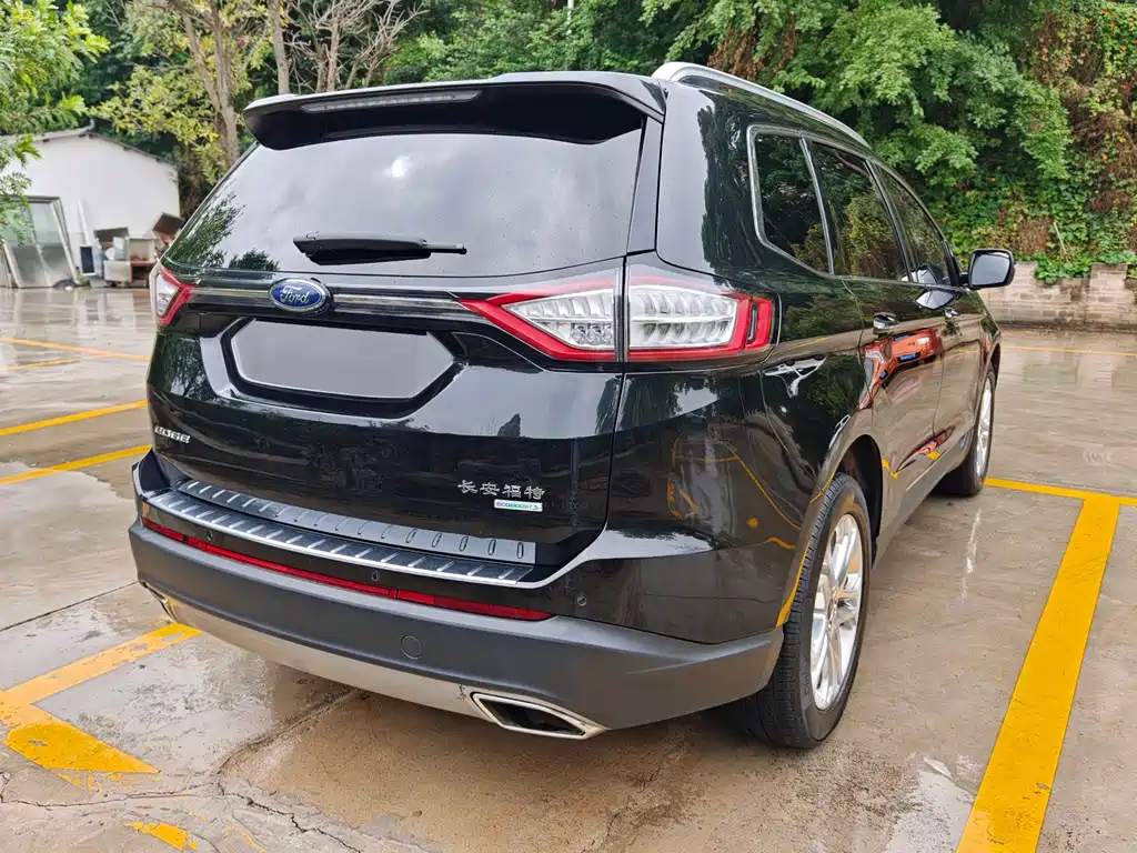 Ford Edge 2015 — фото 4