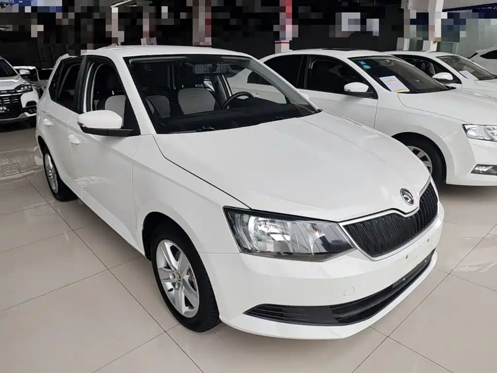 Skoda Fabia 2018 — фото 4