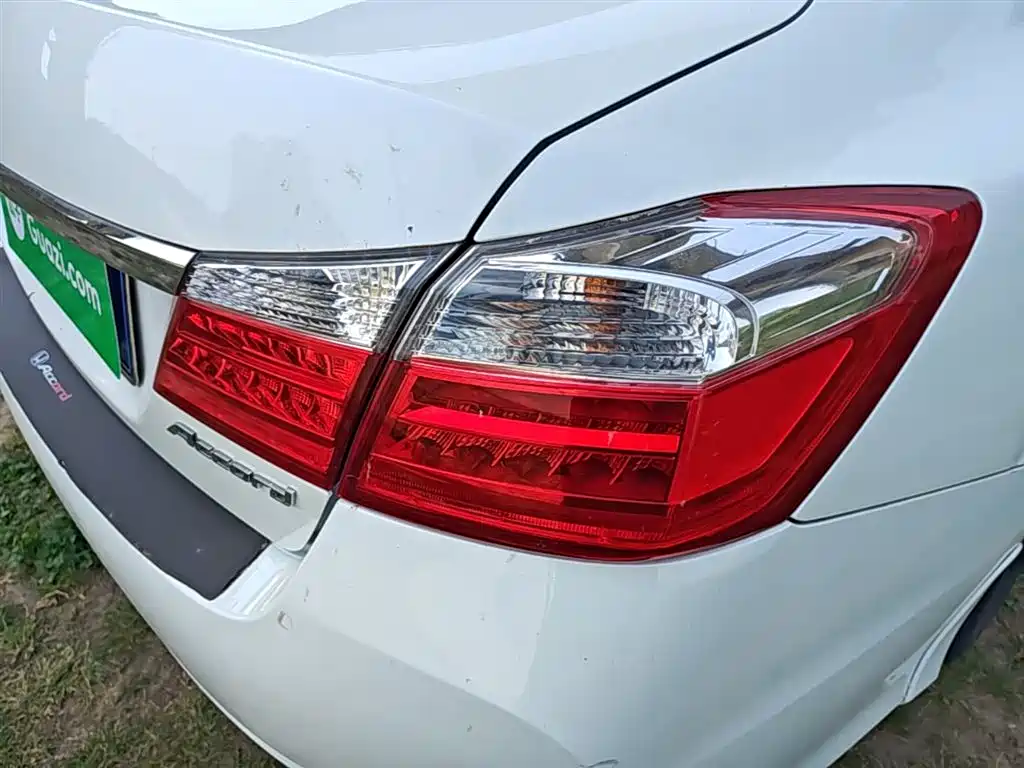 Honda Accord 2015 — фото 8