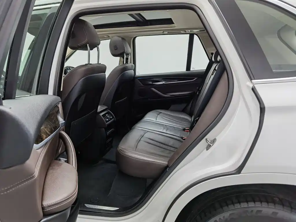 BMW X5 2017 — фото 15