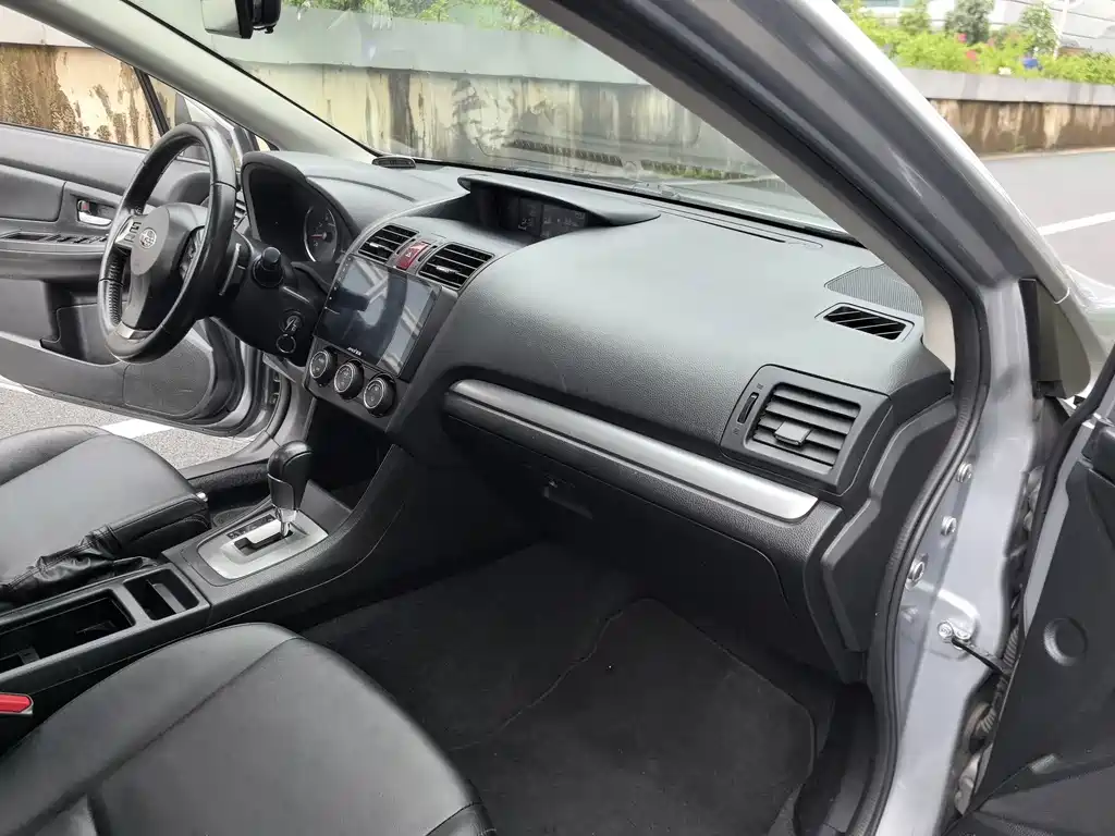 Subaru XV 2013 — фото 25