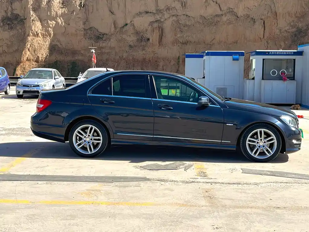 Mercedes-Benz C-Class 2014 — фото 9