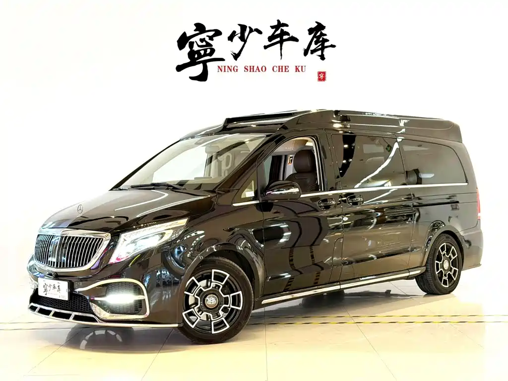 Mercedes-Benz V-Class 2021 — фото 1