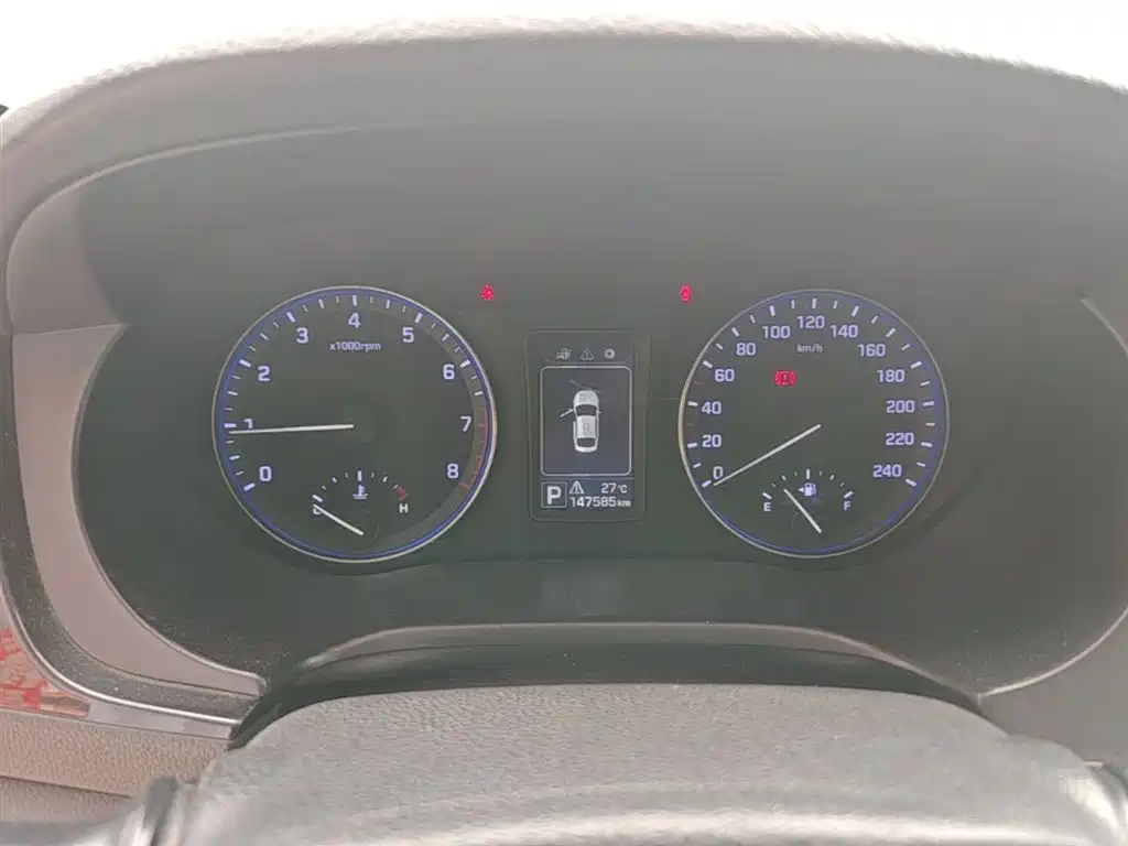 Hyundai Mistra 2015 — фото 12