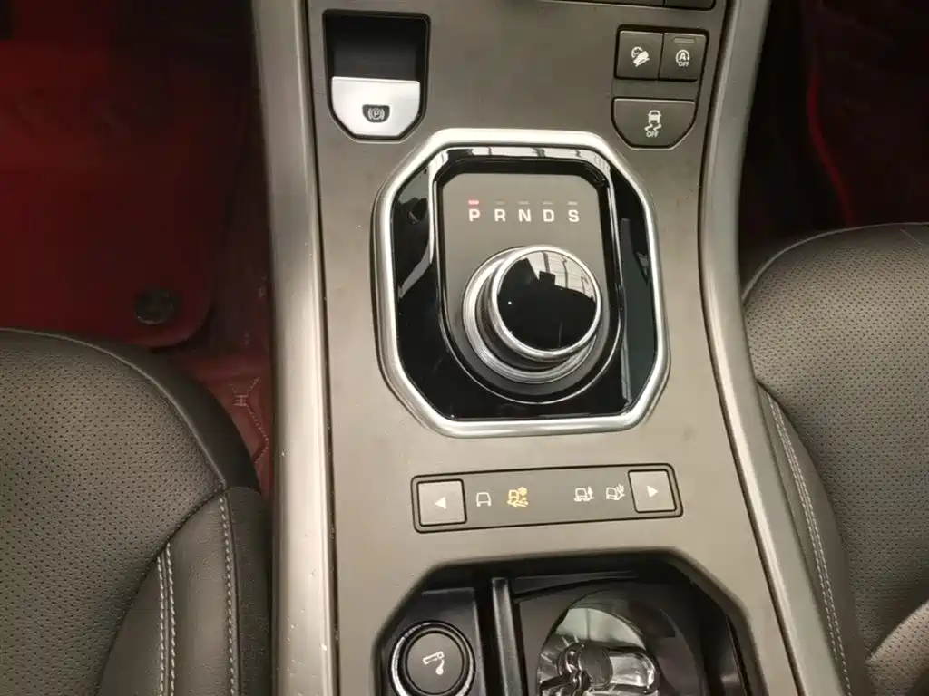 Land Rover Evoque 2018 — фото 14