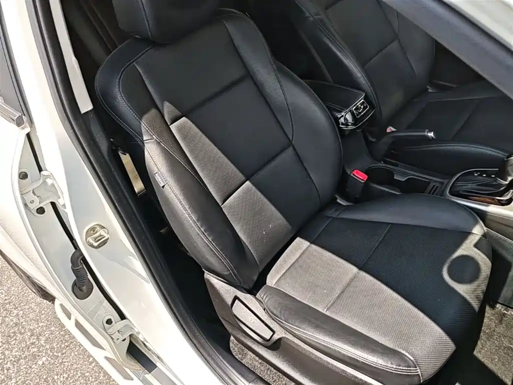 Kia KX3 2019 — фото 25