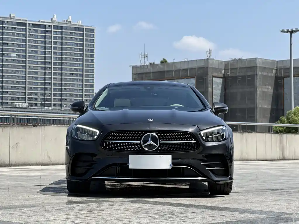 Mercedes-Benz E-Class 2023 — фото 2