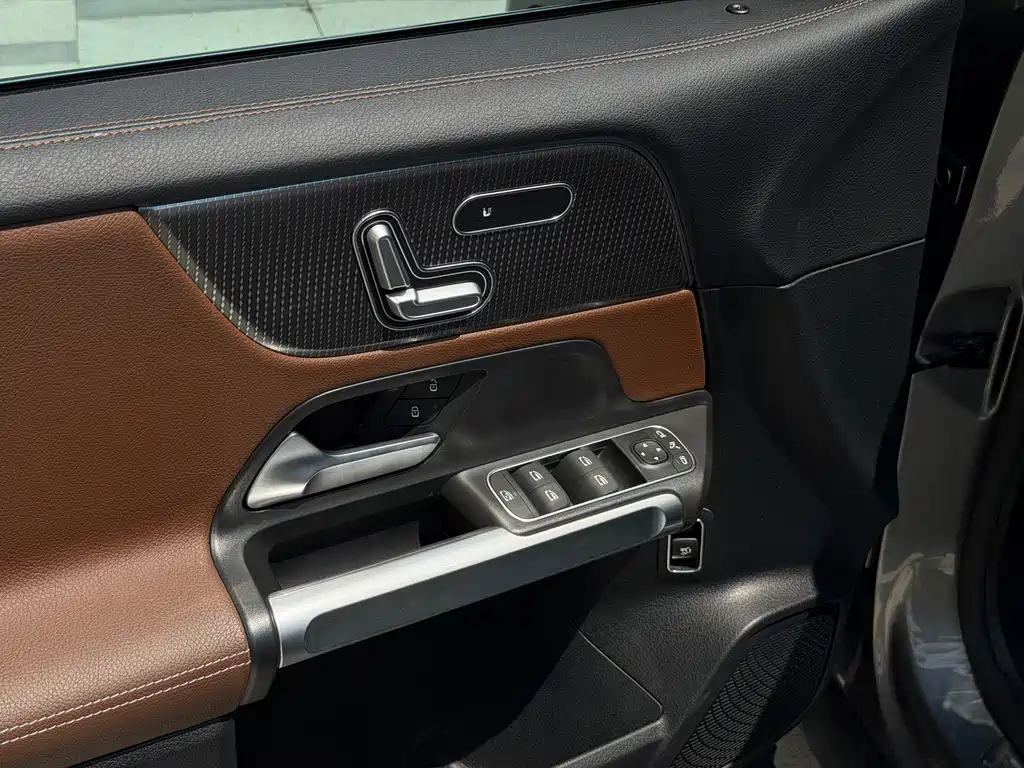 Mercedes-Benz GLB 2021 — фото 11