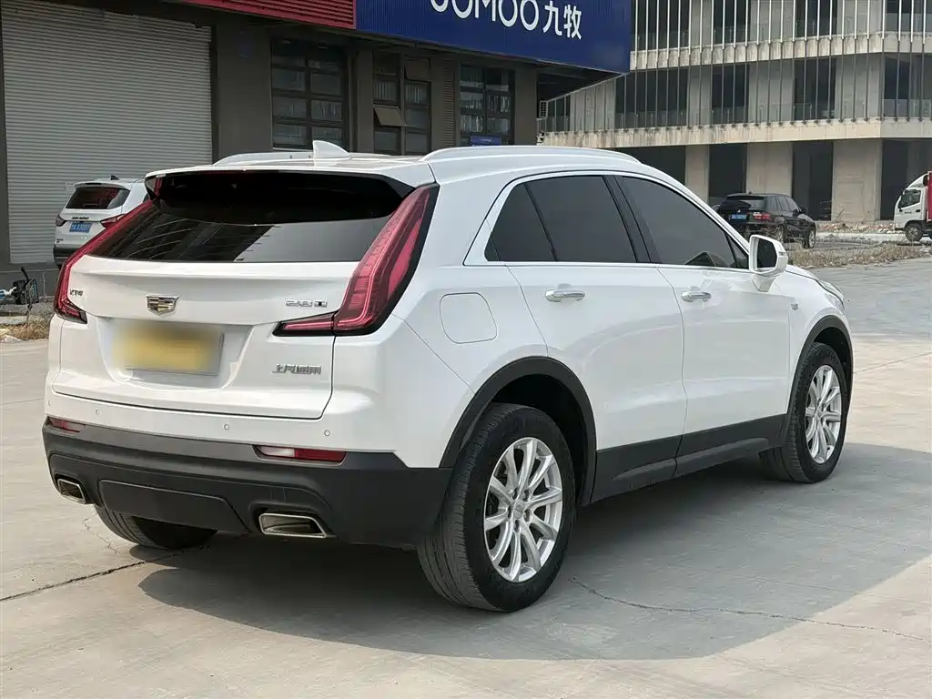 Cadillac XT4 2019 — фото 15