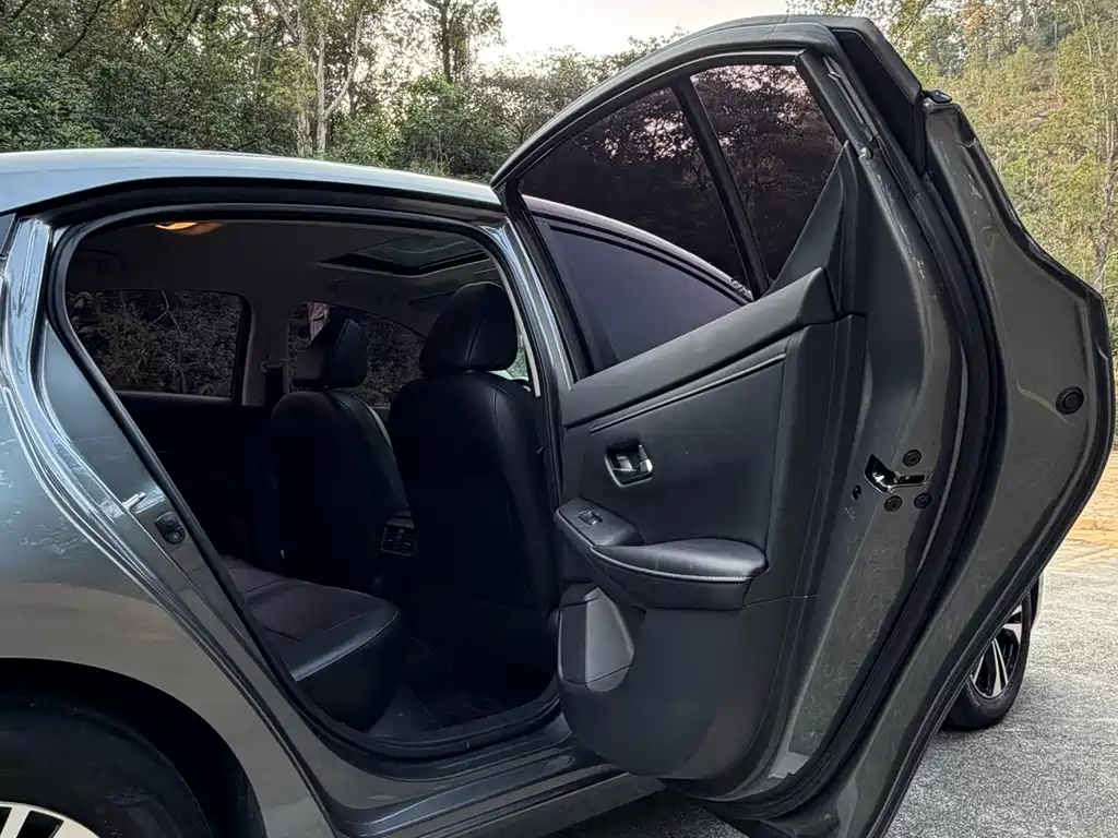 Nissan Sylphy 2022 — фото 21