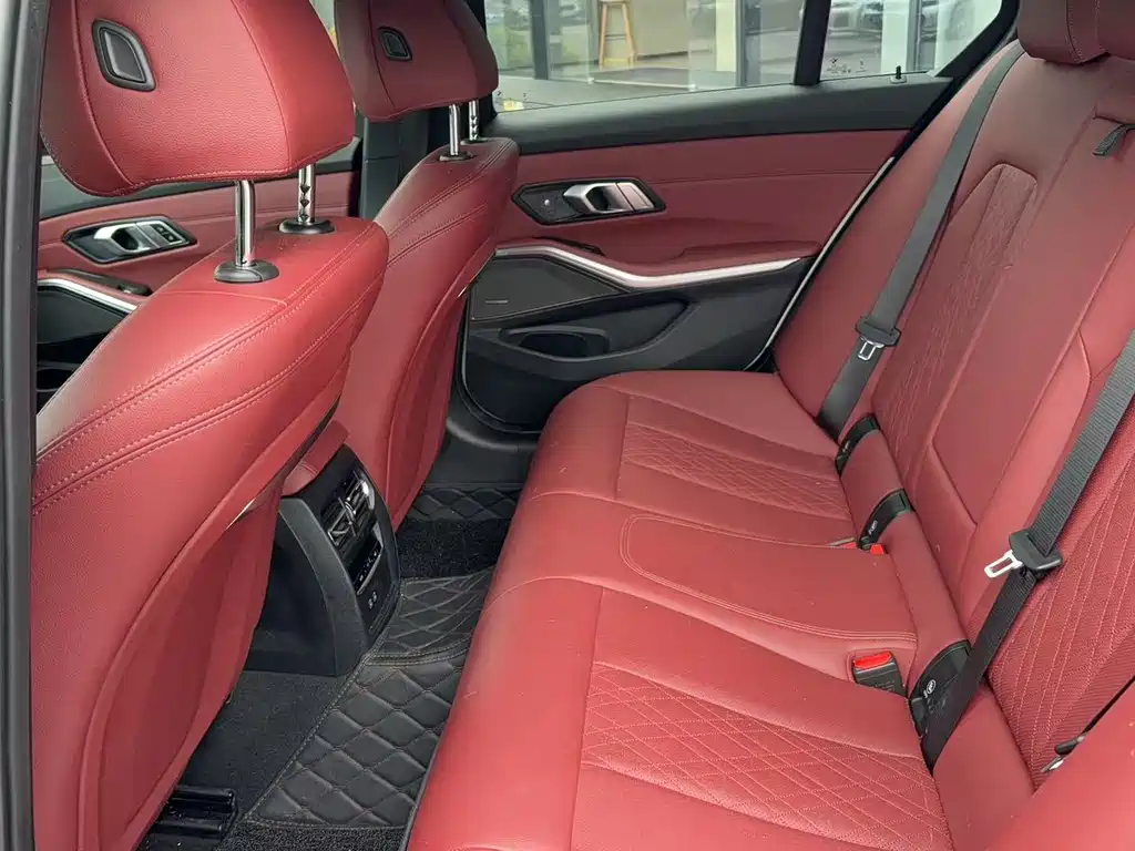 BMW 3 Series 2023 — фото 12
