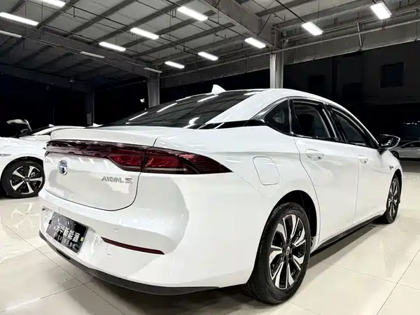 Aion S 2022
