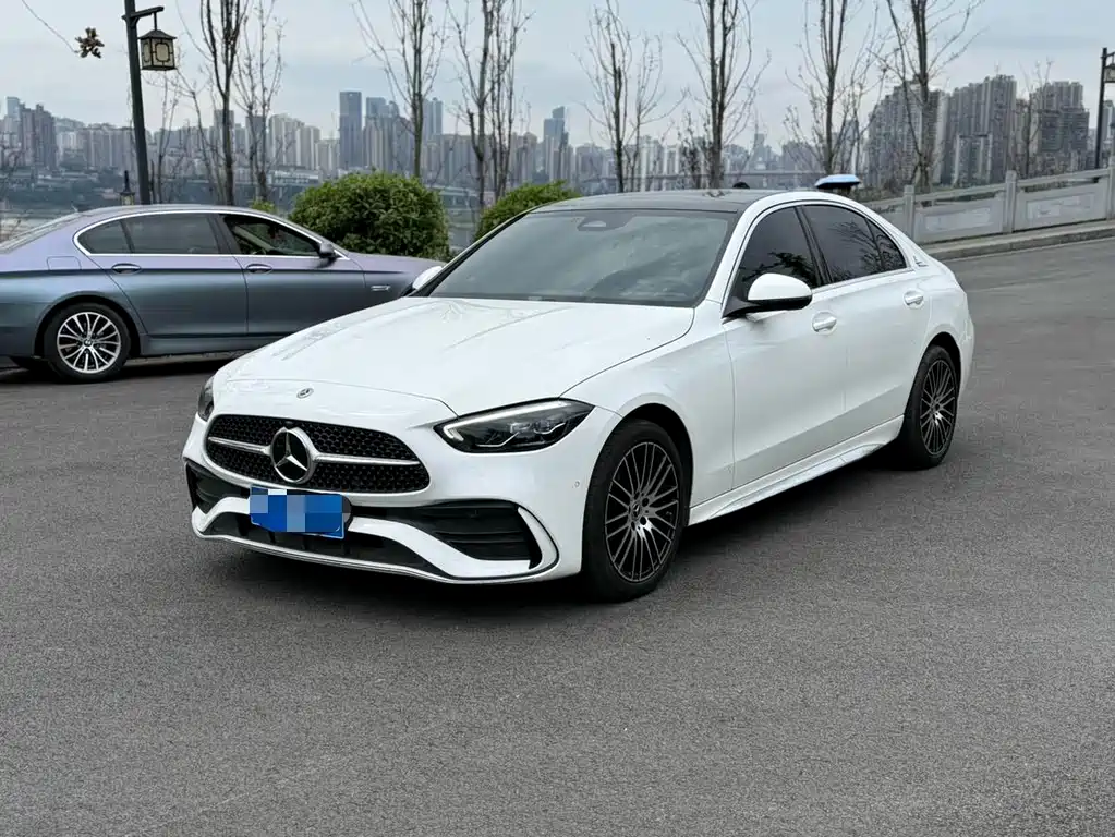 Mercedes-Benz C-Class 2024 — фото 1