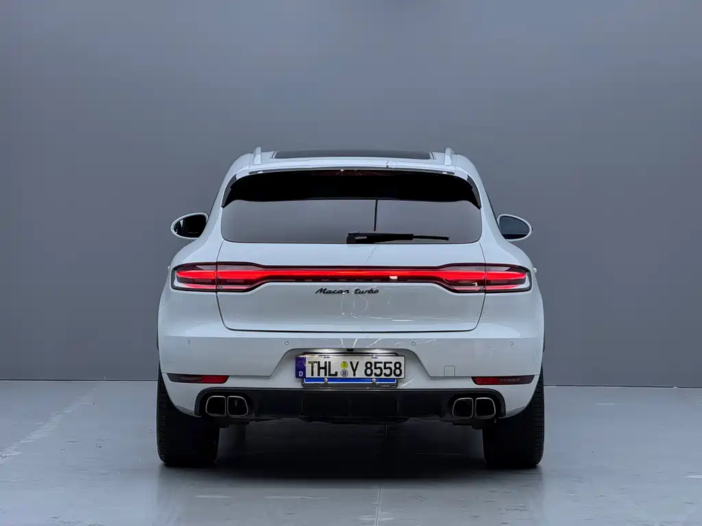 Porsche Macan 2017 — фото 21