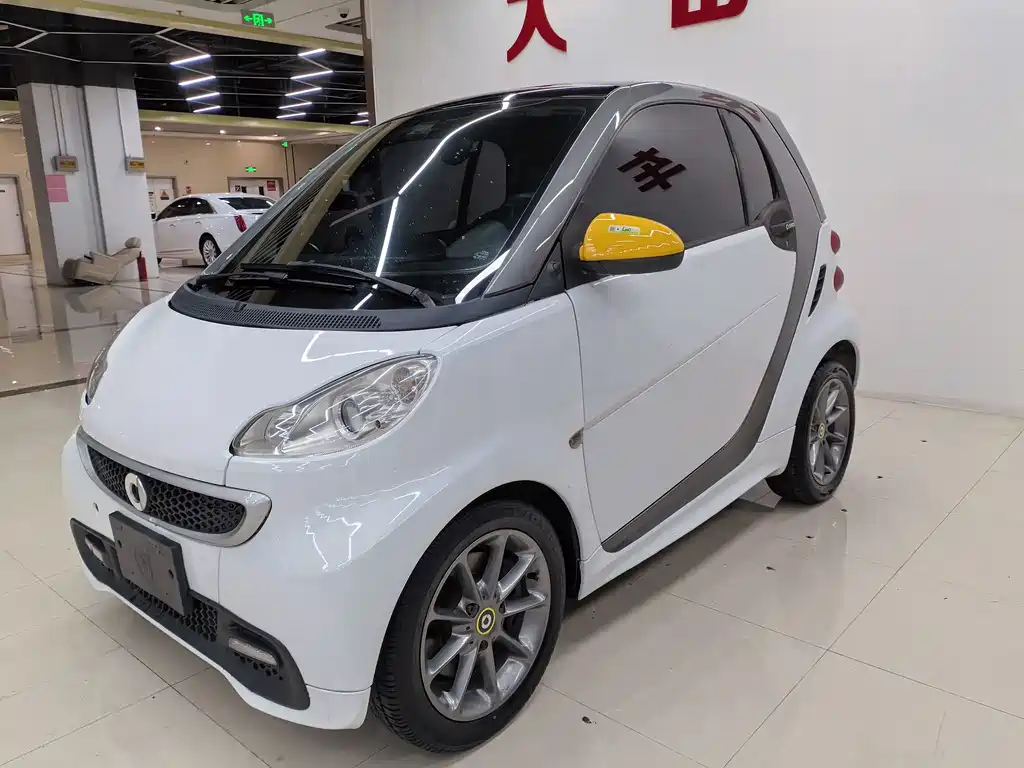 smart fortwo 2014 — фото 1