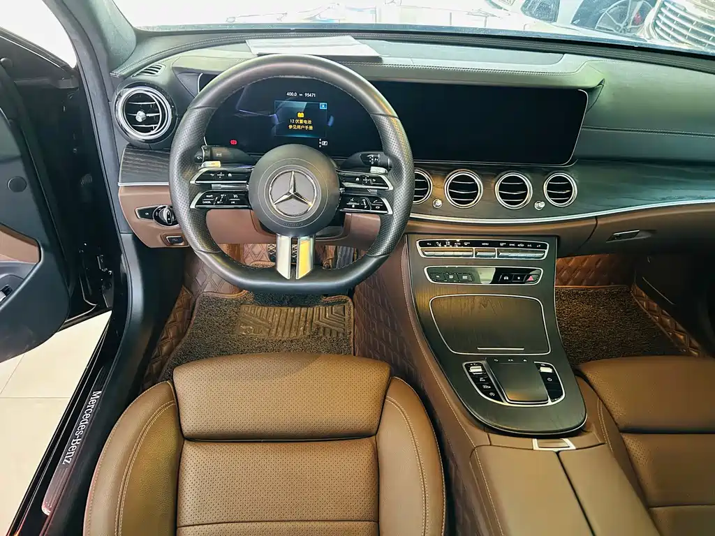 Mercedes-Benz E-Class 2022 — фото 11