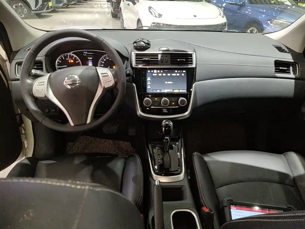 Nissan Tiida 2022 — фото 10