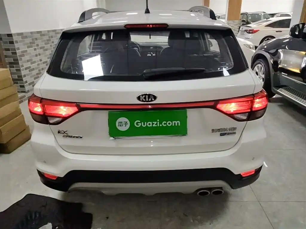 Kia KX Cross 2018 — фото 6