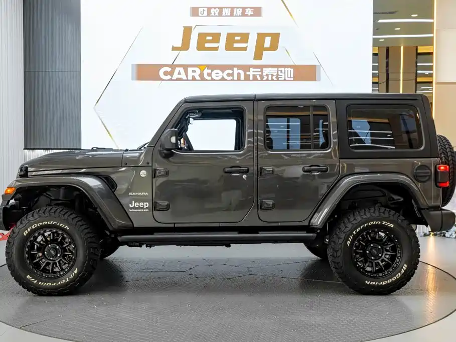 Jeep Wrangler 2025 — фото 3