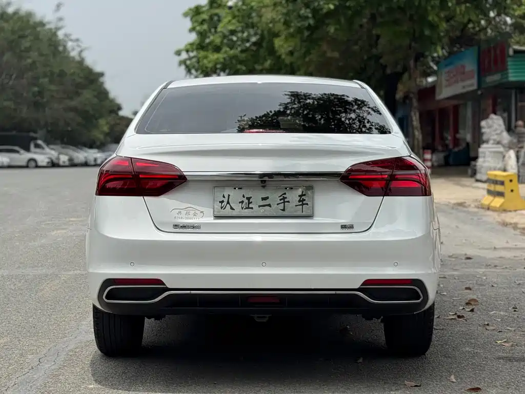 Geely Emgrand 2020 — фото 14