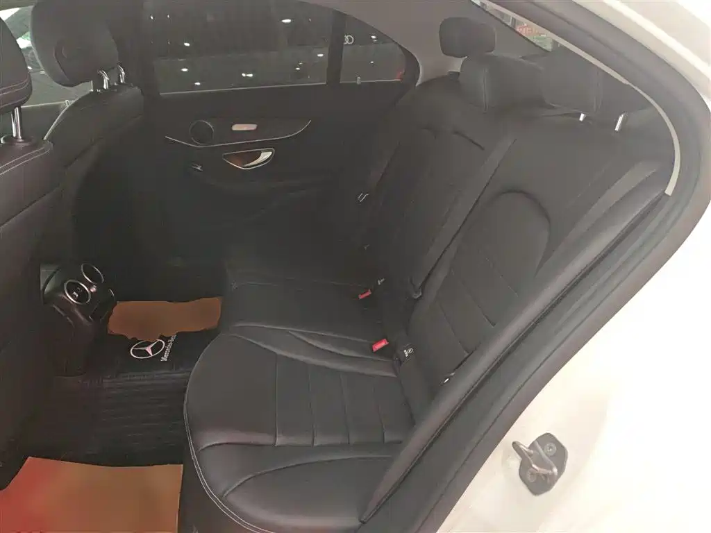 Mercedes-Benz C-Class 2019 — фото 17