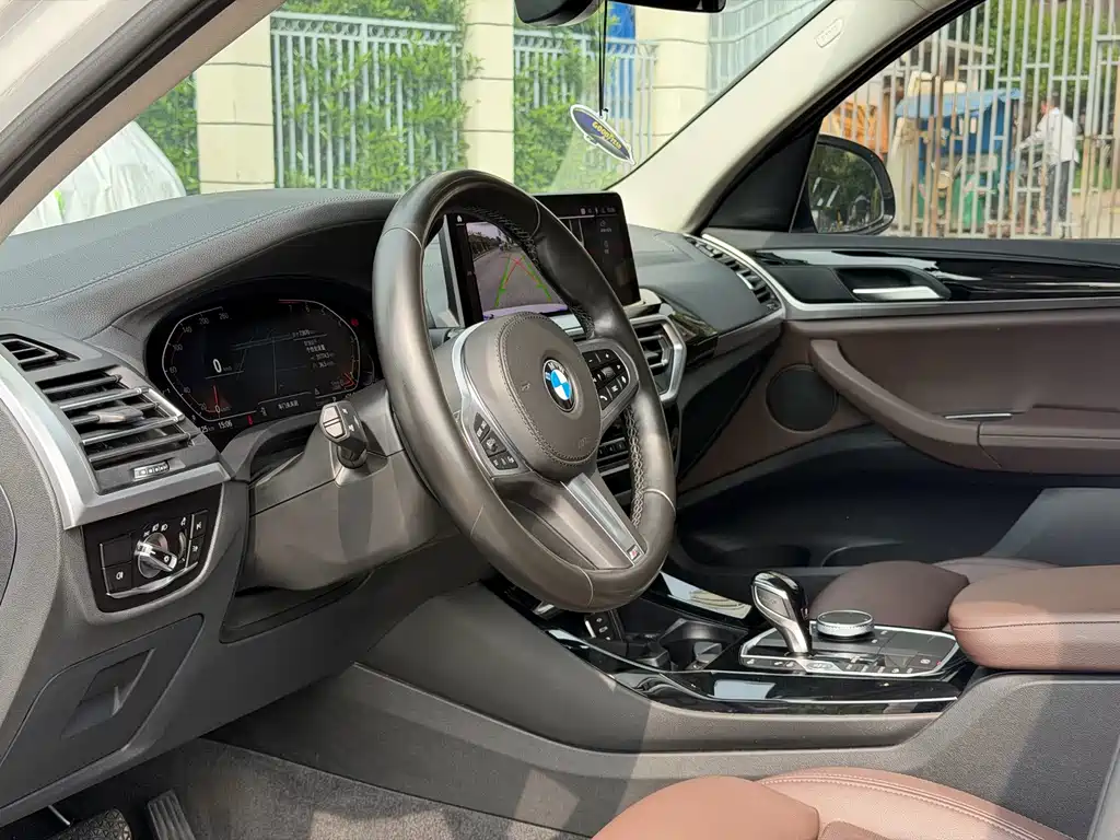 BMW X3 2021 — фото 9