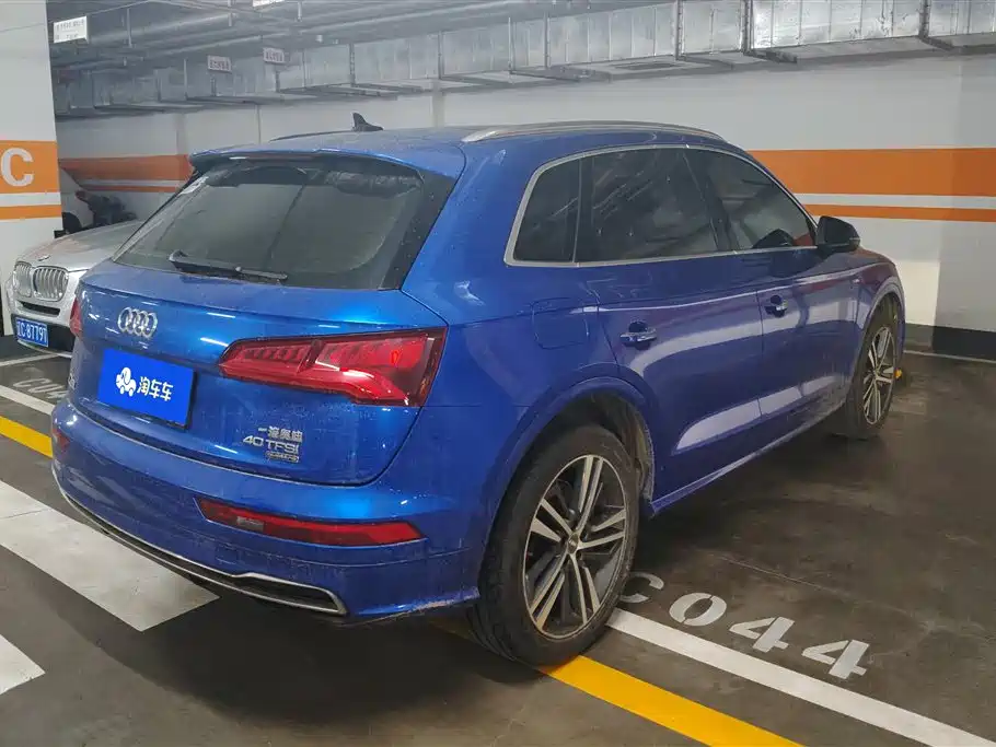 Audi Q5L 2019 — фото 3