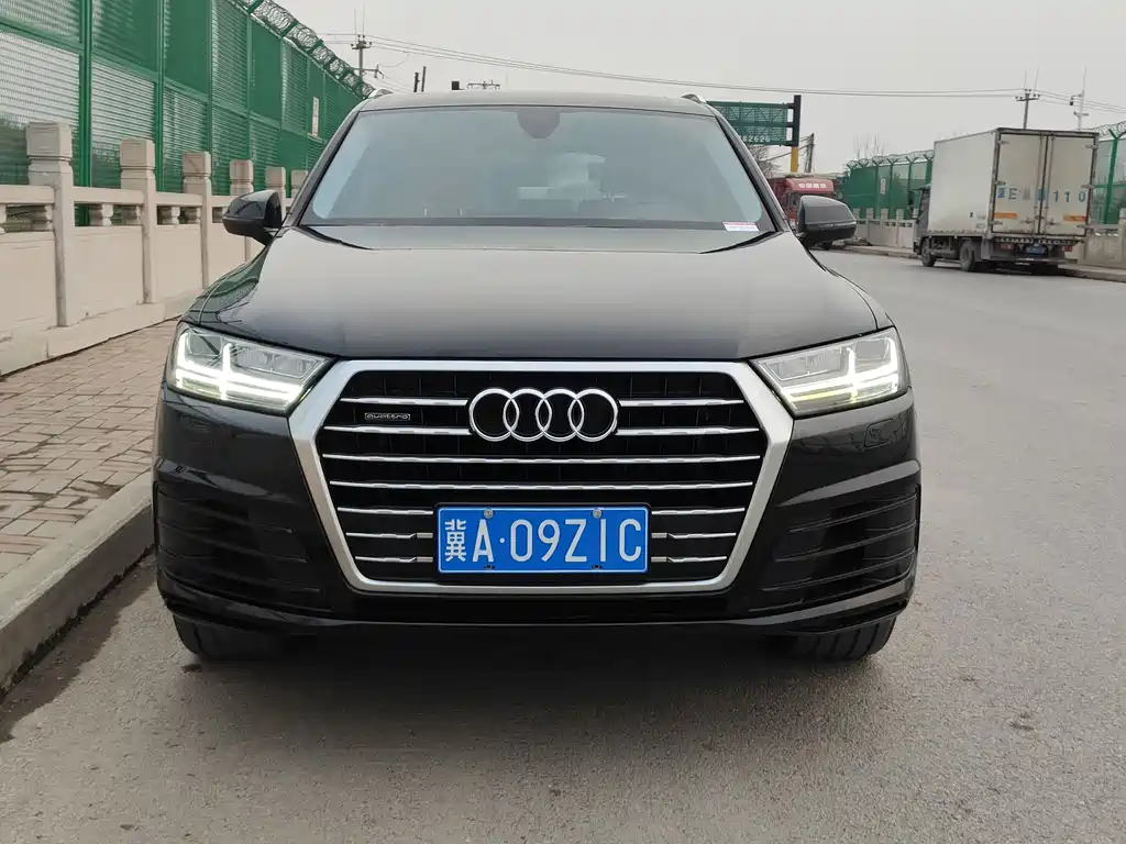 Audi Q7 2019 — фото 3