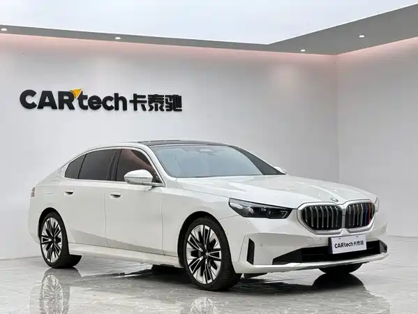 BMW 5 Series 2024