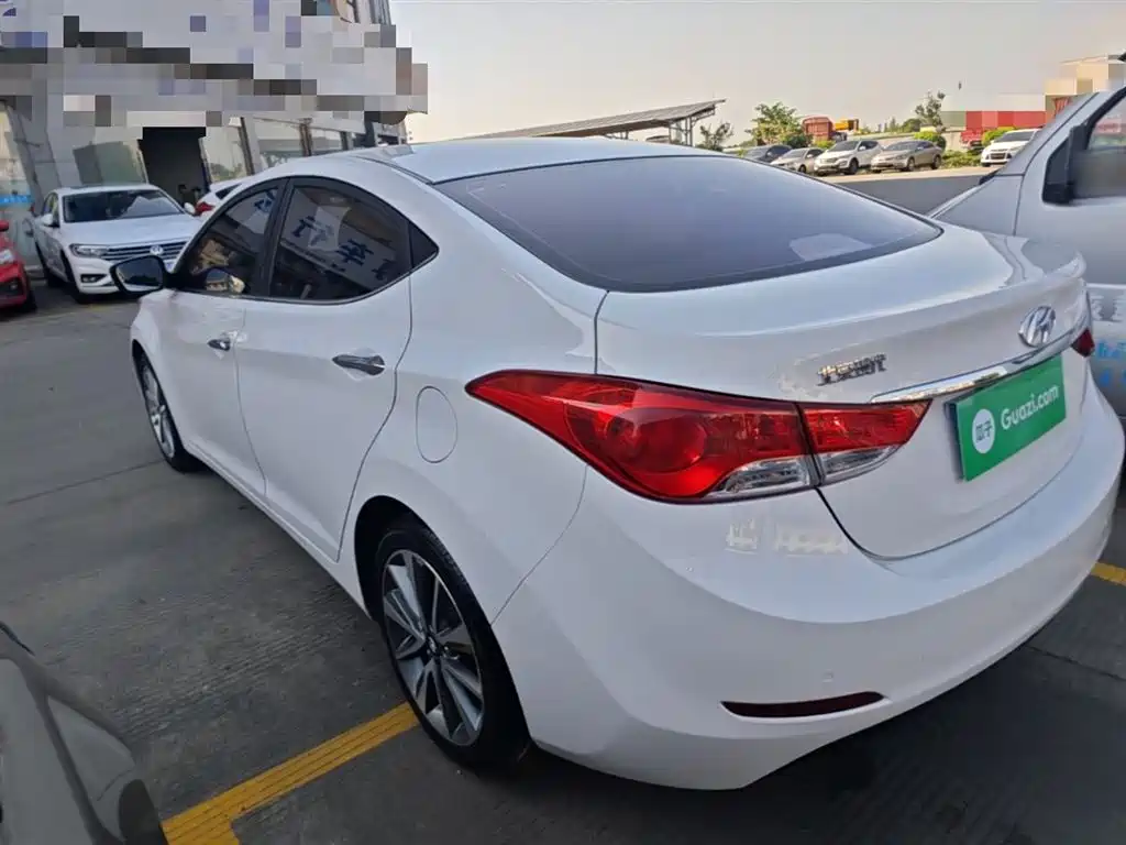 Hyundai Elantra Langdong 2015 — фото 5