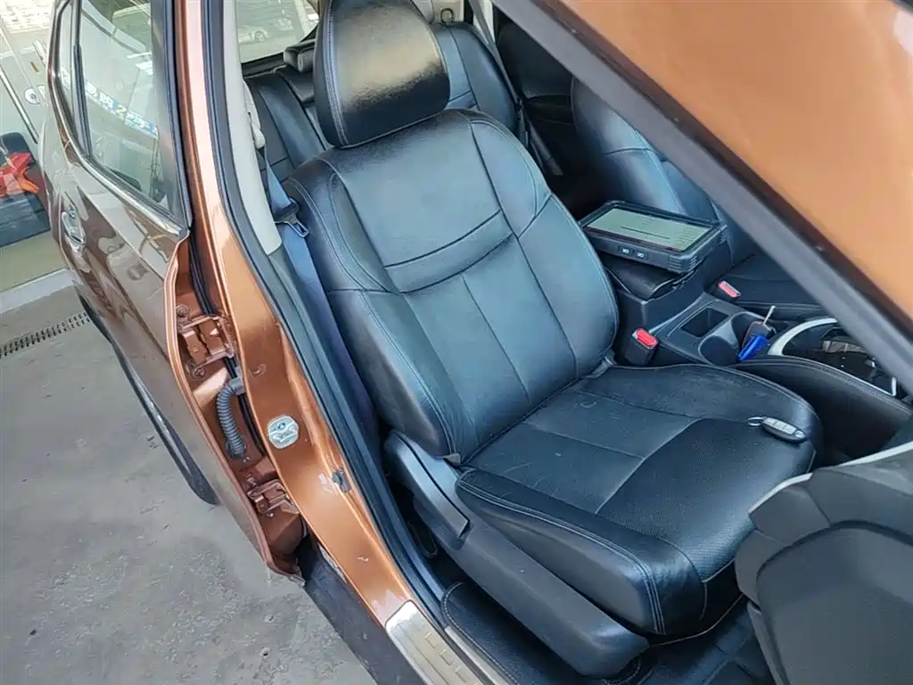Nissan X-Trail 2016 — фото 25