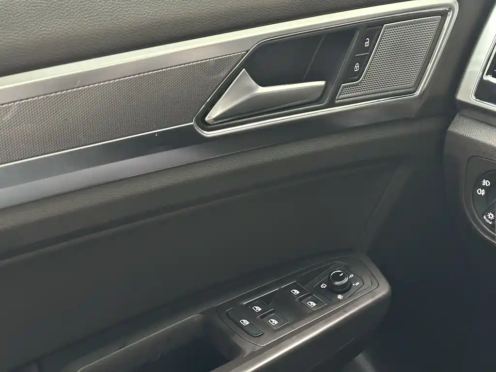 Volkswagen Teramont 2019 — фото 27