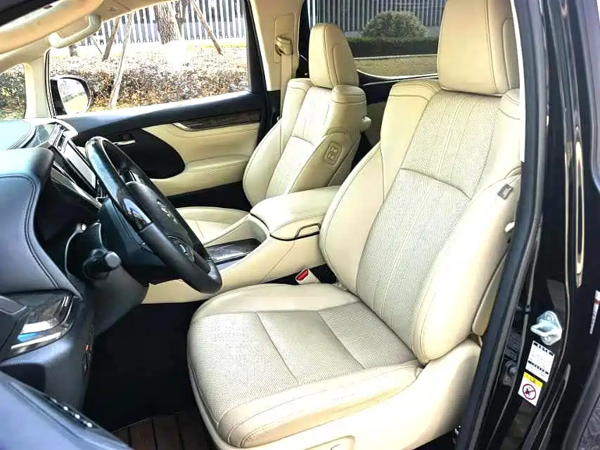 Toyota Alphard 2018 — фото 4