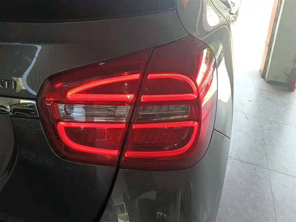 Mercedes-Benz GLA 2017 — фото 8