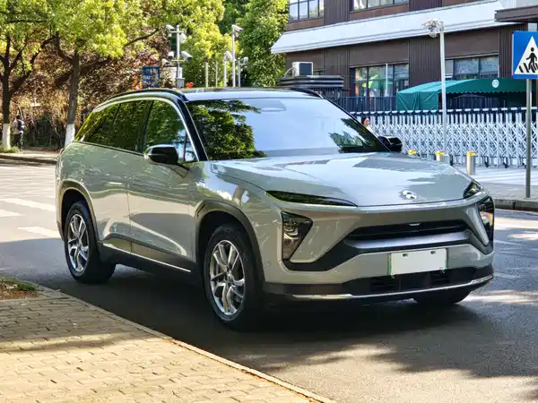 NIO ES6 2020