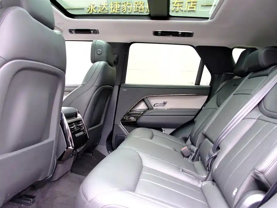 Land Rover Range Rover Sport 2026 — фото 13