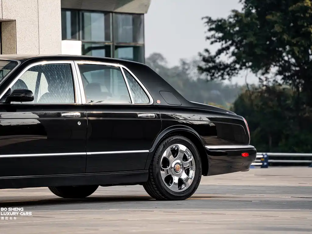 Bentley Elegance 2010 — фото 22
