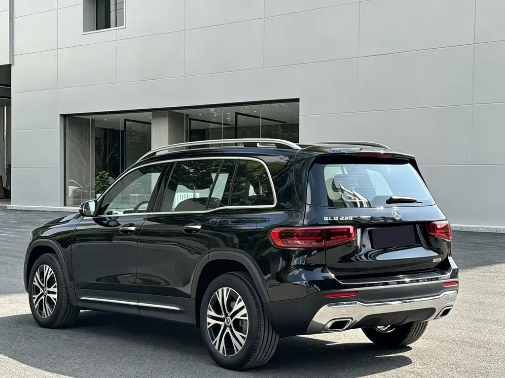Mercedes-Benz GLB 2025 — фото 14