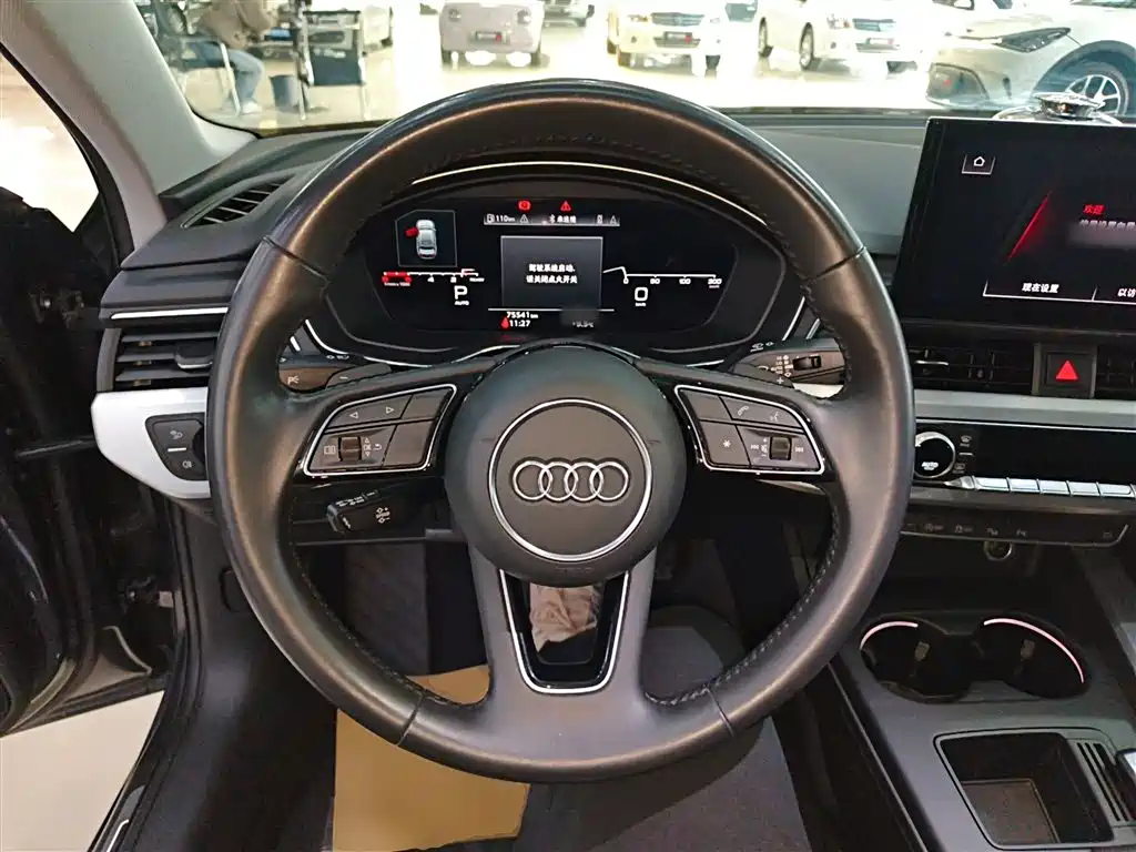 Audi A4L 2021 — фото 11