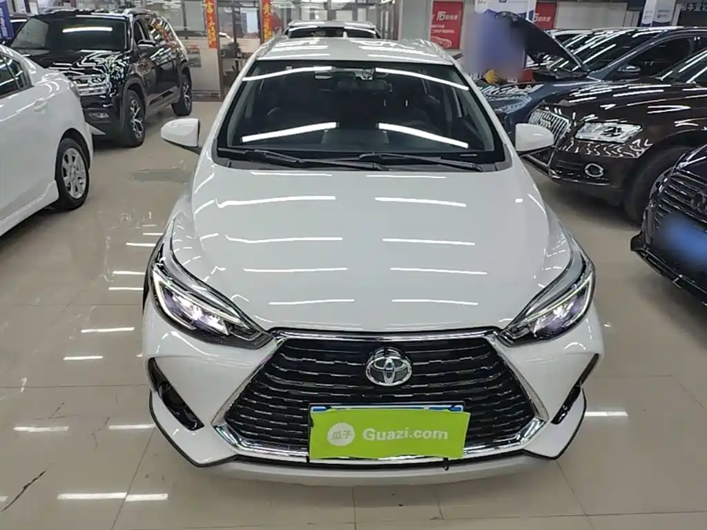 Toyota Yaris L 2021 — фото 3