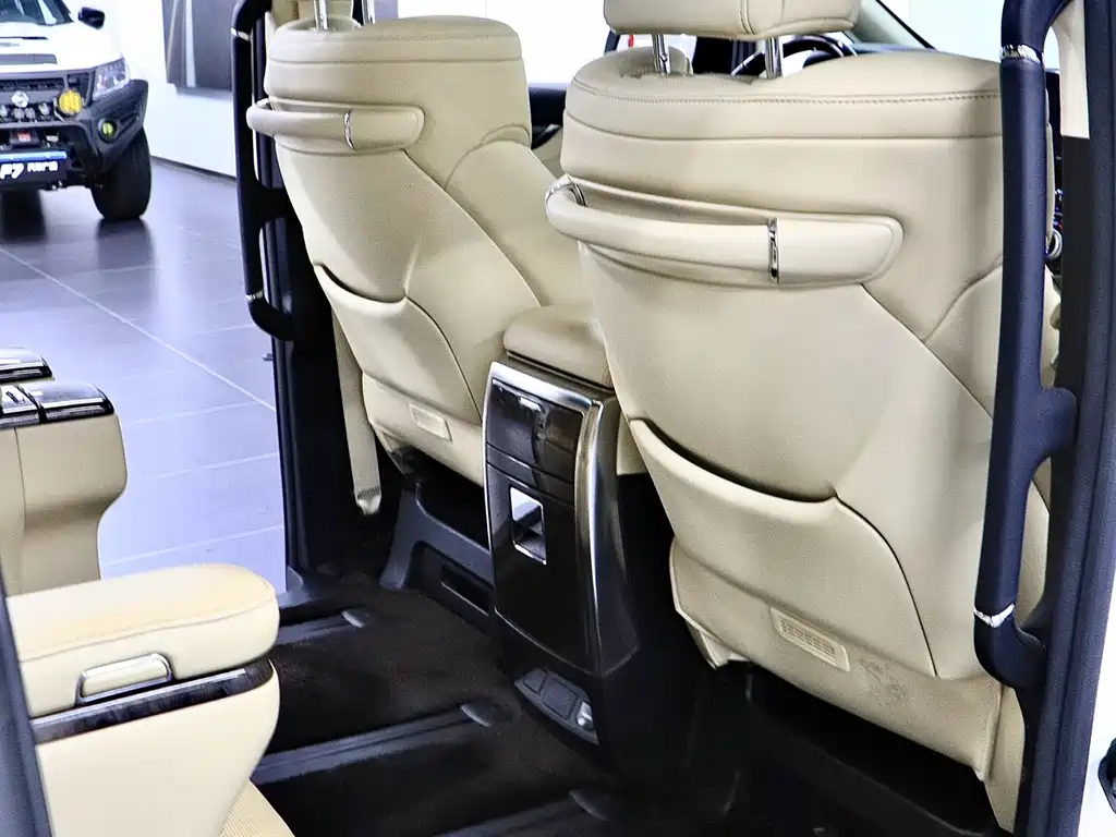 Toyota Vellfire 2021 — фото 16