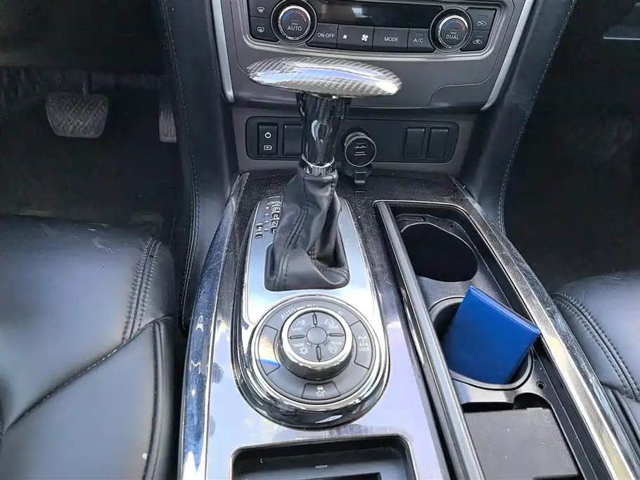 Nissan Patrol 2019 — фото 16