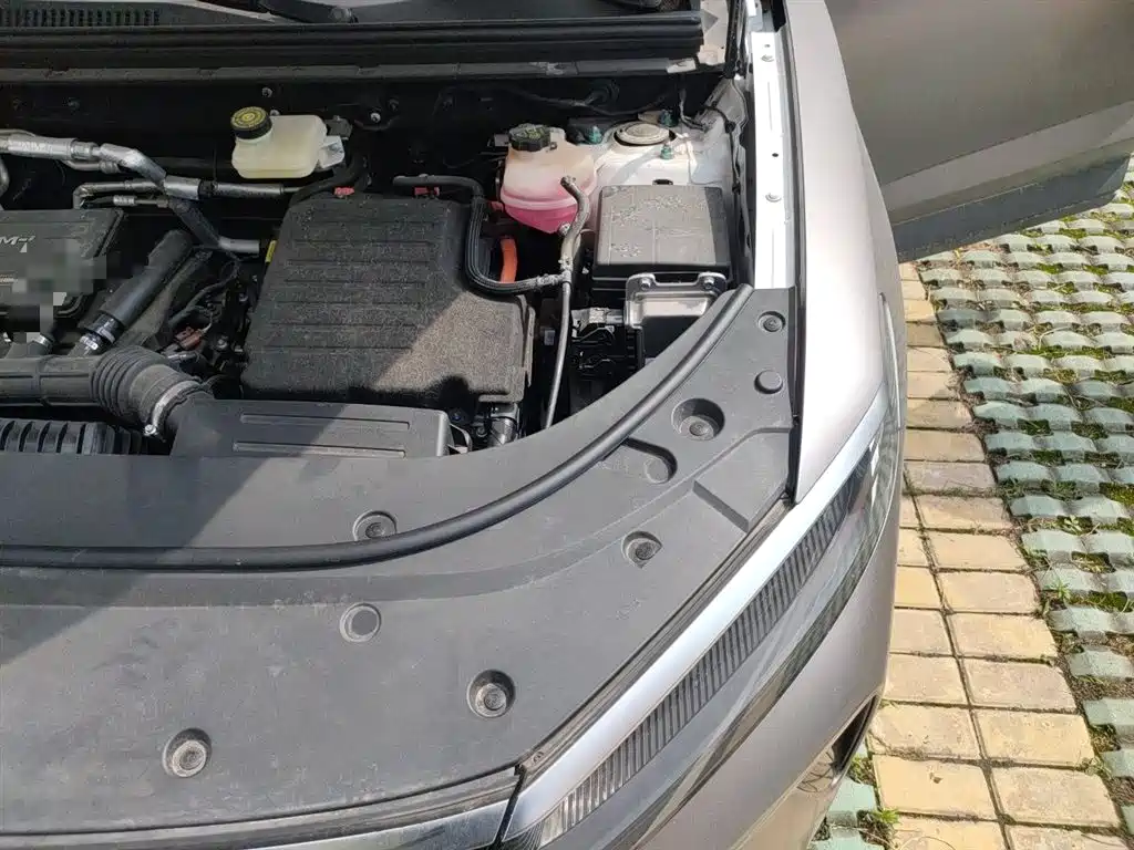 BYD Seal 05 DM-i 2025 — фото 22