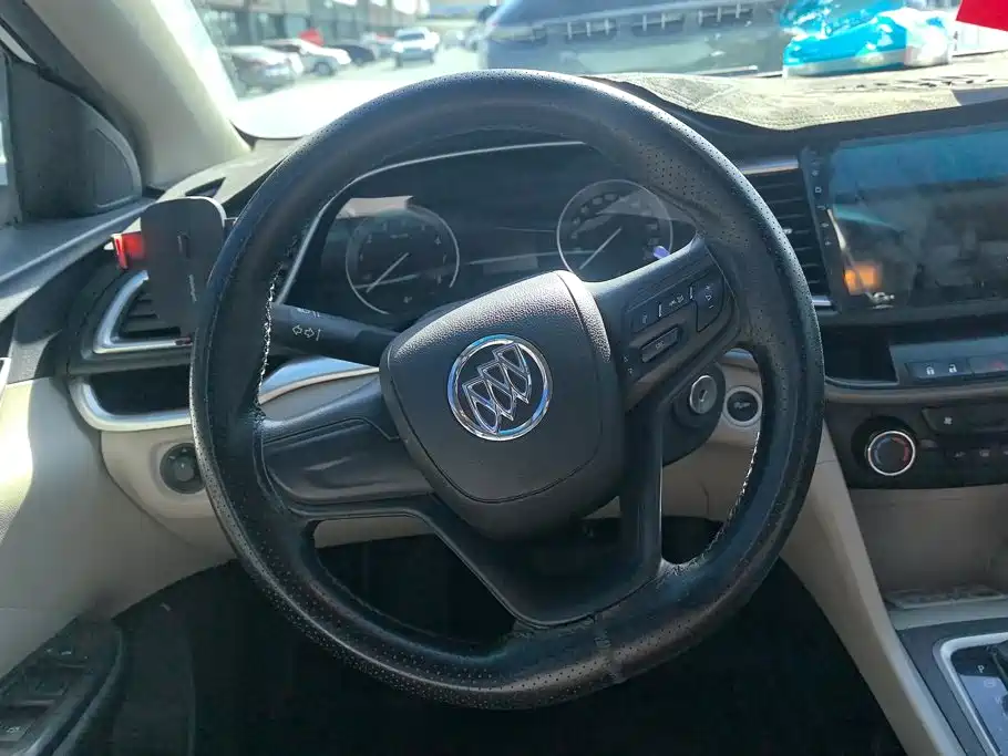 Buick Excelle GT 2017 — фото 15