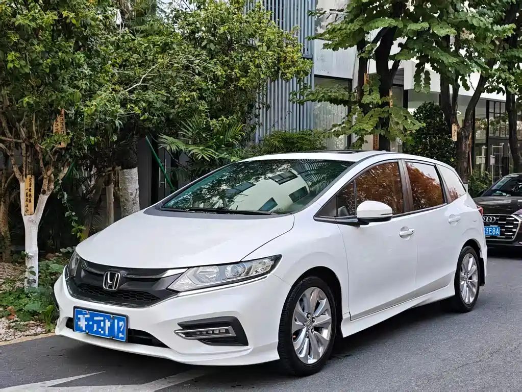 Honda Jade 2018 — фото 1